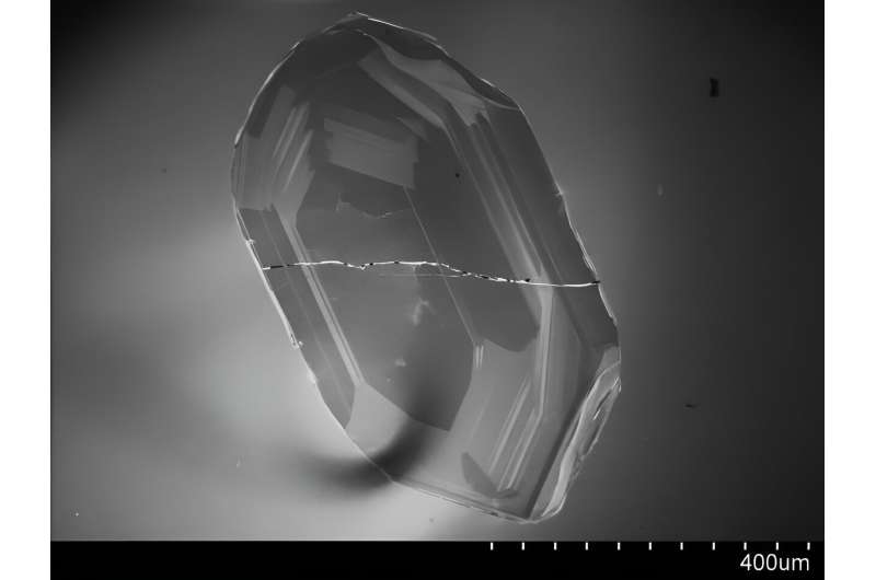 A cathodoluminescence (CL) image of growth zoning in a 3.75 Ga zircon from the Acasta Gneiss Complex (NW Territories, Canada). Credit: Emily E. Mixon Long ago, but not so different